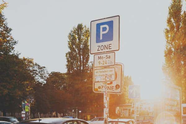 Verkehrsschild Parkzone